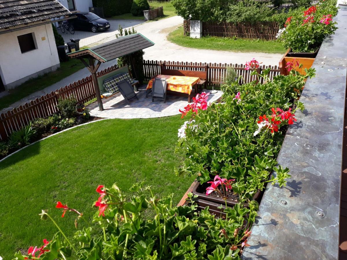 Haus Dorfer Bed & Breakfast Mariapfarr Exterior photo